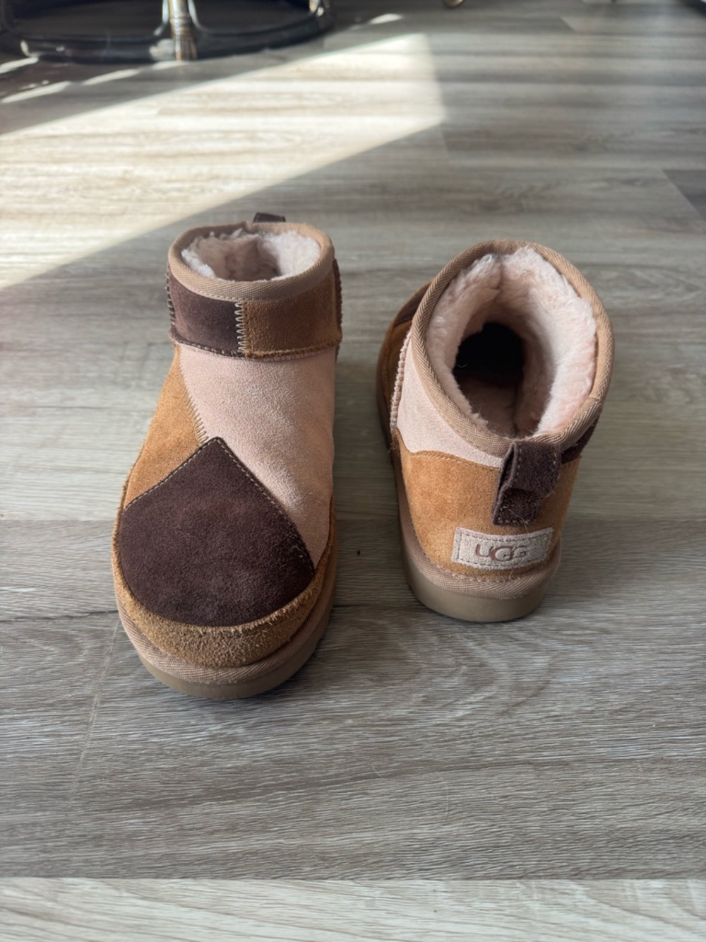 UGG Patchwork Micro Short Boots - Picture 5 of 10